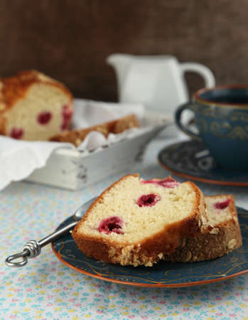 Paspberry Loaf Cakeの写真素材