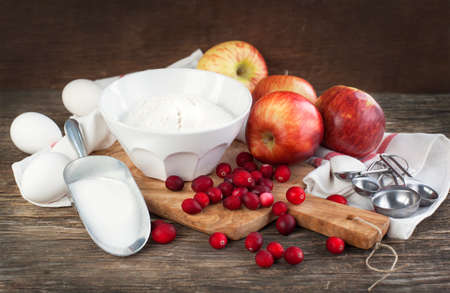 Ingredients for apple cranberry cakeの写真素材