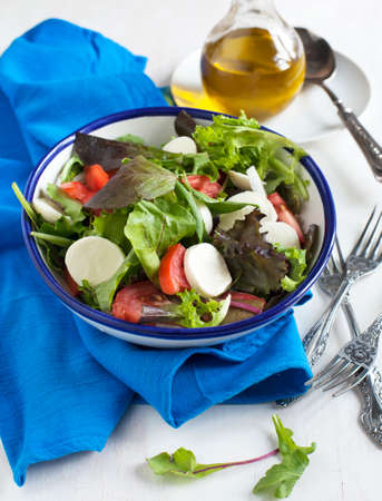 Fresh salad with bocconciniの写真素材