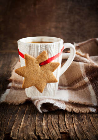 Cups of hot tea and gingerbreadの写真素材