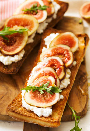 Fresh Figs and Cream Cheese Toast with Honeyの写真素材