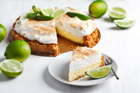 Key Lime Pie. Citrus pie with meringue.の写真素材