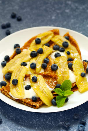 Crepes with caramelised banana.