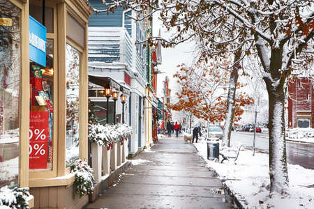 NIAGARA ON THE LAKE,CANADA - DECEMBER 2, 2019: Famous beautiful street of Niagara on the Lake at winter time, Otario, Canadaのeditorial素材