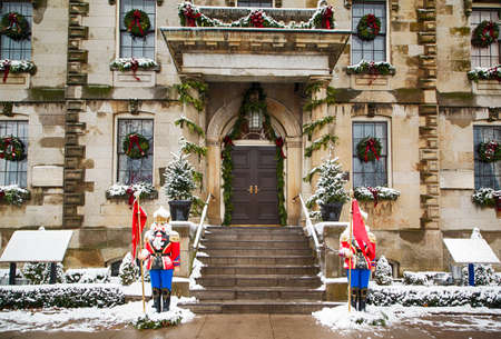 NIAGARA ON THE LAKE,CANADA - DECEMBER 2, 2019: Christmas decorated Old Court House, located in the Queen Street, Niagara on the Lake, Ontario, Canadaのeditorial素材