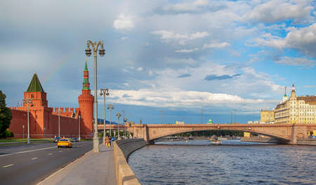 MOSCOW, RUSSIA - July 23, 2021:  View of the Moskva River and the Moscow Kremlin. Embankment on the Moscow Riverのeditorial素材
