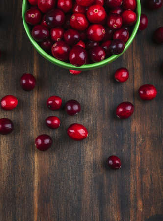 Fresh cranberry in bowl, top view.の写真素材