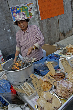 Hongkong, China, 04 December 2006: Food an fish market at beautiful traditional fischermans village Tai O, behind the big city Hongkong.のeditorial素材