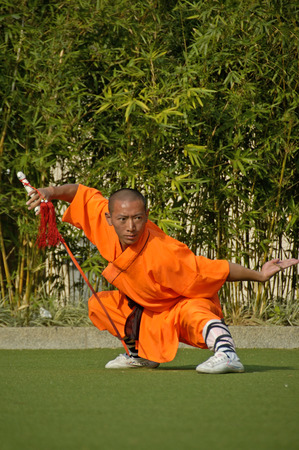 Tai O, Hongkong, 12 december-2006: Kung fu practice, a famous Chinese sport.のeditorial素材