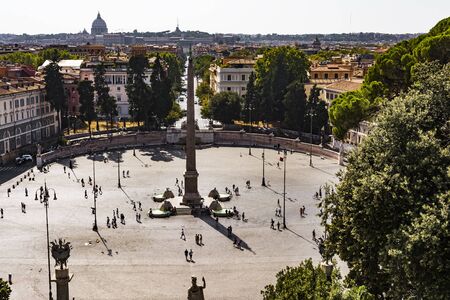 top view of Egyptian Obelisk in Piazza del Popolo, Romeのeditorial素材