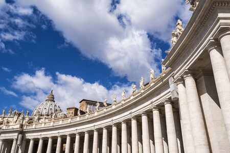 Columns in Saint Peter's Square, Vatican city.のeditorial素材