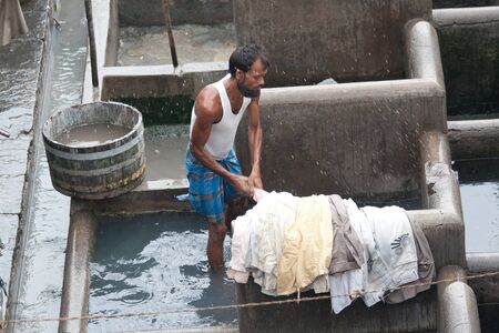 MUMBAI - JUNE 24: People at Dhobi Ghat, the worldのeditorial素材