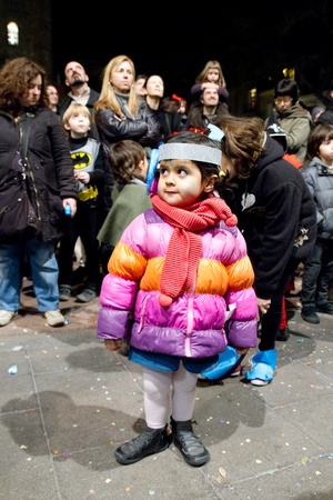 BARCELONA - FEBRUARY 18: People in Carnival parade, part of Carnival in Barcelona, a 103 year old tradition in Barcelona organized by the "Comissi Cvica del Carnaval de Barcelona" (Barcelona Civic Commission on Carnival)のeditorial素材