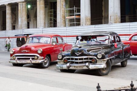 HAVANA - APRIL 27, 2016: People, cars and buildings in Old Havana (Havana Vieja)のeditorial素材