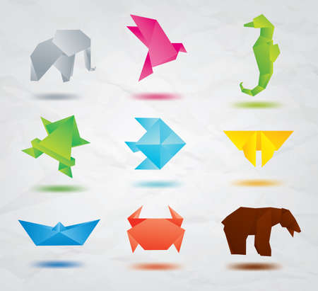 Set of origami animals symbols  elephant, bird, sea horse, fish, butterfly, bear, crab, fish のイラスト素材
