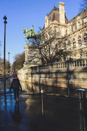 Walk to the cozy Paris street. Franceのeditorial素材