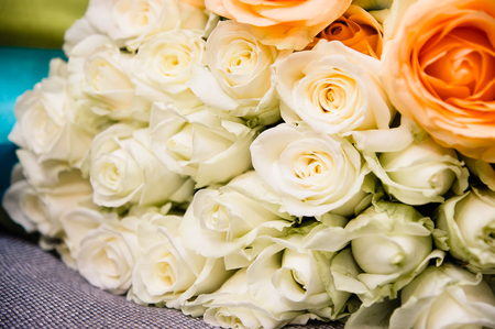 bouquet of many white rosesの写真素材