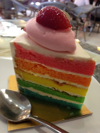 Yummy rainbow cakeの素材