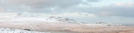 dartmoor snow panorama ukの写真素材