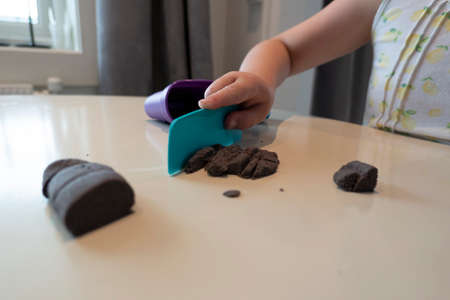 game kinetic sand kids funの写真素材