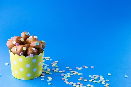 The Purcedduzzi have the shape of small dumplings. In Lecce they are made of flour, brewer's yeast, white wine, water and salt. They are seasoned with honey, anesini and cinnamonの写真素材