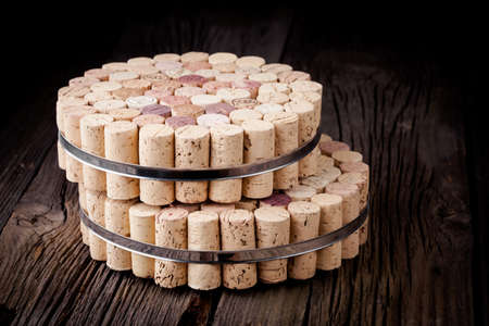 Diy beautiful homemade recycled cork protector from hot pots and pans
