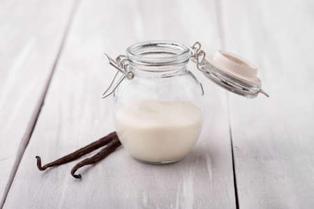 Handmade DIY natural sunblock, sunscreen with coconut oil, cocoa, vanilla and shea butterの写真素材