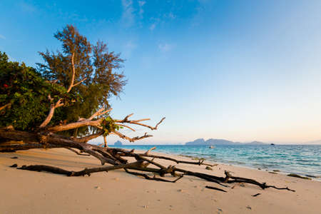Summer seascape on tropical koh Kradan island  in Thailand. Landscape taken on main long sunrise beach with blue sky and white sand.の写真素材