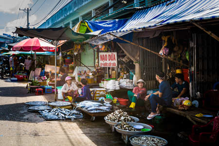 Phu Quoc, Vietnam - January 2020 : Morning market in Duong Dong, Phu Quoc. Local fresh food market.のeditorial素材