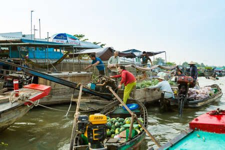 Can Tho, Vietnam - February 2020 : Floating morning market Cai Rang. Local fresh food market.のeditorial素材