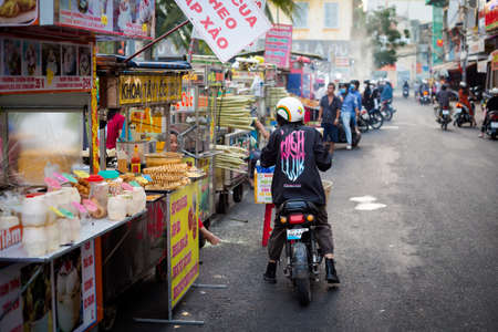 Can Tho, Vietnam - February 2020 : Colorful night market Tay Do.Local vietnamese cousine market.のeditorial素材
