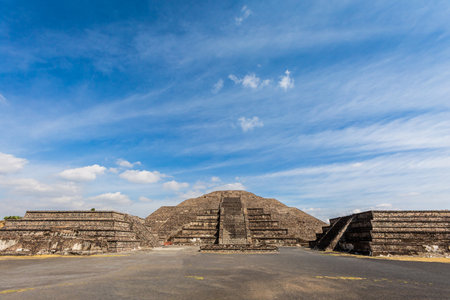 Beautiful architecture of Teotihuacan pyramids in Mexico. Landscape with beautiful blue sky.のeditorial素材