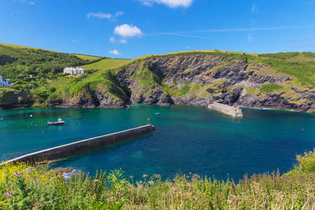 Popular Port Issac Atlantic ocean coast, Cornwall, England, United Kingdomの写真素材