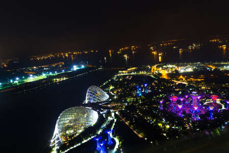Singapore, Singapore - 15 January 2016: Landscape of The Supertree at Gardens by the Bay in Marina Bay evening lightsのeditorial素材