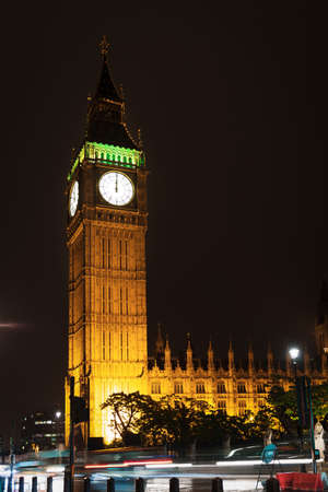 Popular tourist Big Ben and Houses of Parlament in night lights illumination in London, England, United Kingdomの写真素材