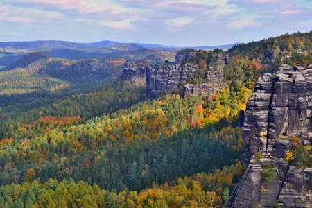Beautiful autumn in Saxon Switzerland. Svenstone towers to climb.の写真素材