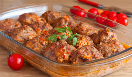 meatballs stewed in tomato sous