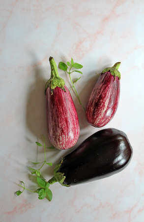 long eggplant, purple eggplant, vegetables, love pear, fresh agricultural produce, colorful vegetables, sprinkled eggplantの写真素材