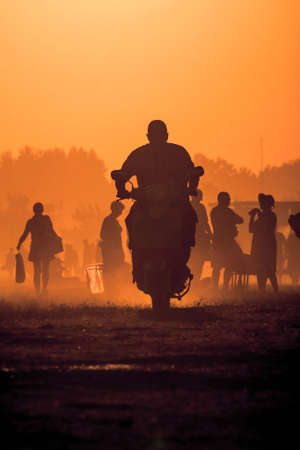 Lots of people in the dust