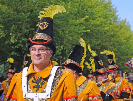 BRUGES (BRUGGE), BELGIUM - AUGUST 26: The pageant of the Golden Tree. Parade based on historical data (1468). Five-yearly event, 50.000 visitors this year. August 26, 2012 in Bruges (Brugge), Belgiumのeditorial素材