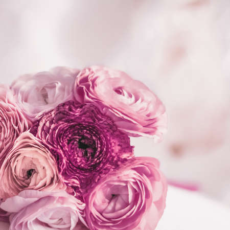 Romance, branding and bridal concept - Vintage bouquet of blooming roses background, elegant floral present and romantic gift of flowers for luxury wedding brand, holiday garden and nature designの写真素材