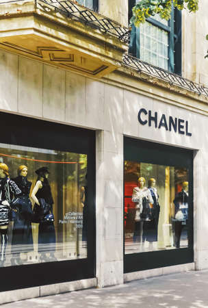 Zurich, Switzerland circa September, 2019: Luxury boutique store on Bahnhofstrasse in Zurich, Switzerland, main downtown street in the city centerのeditorial素材