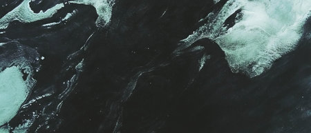 Three-dimensional watercolor overlay creates an artistic effect with empty central spaceの素材