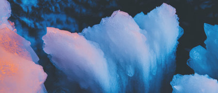 Crystallized patterns reveal intricate geometric shapes in abstract frozen designの素材