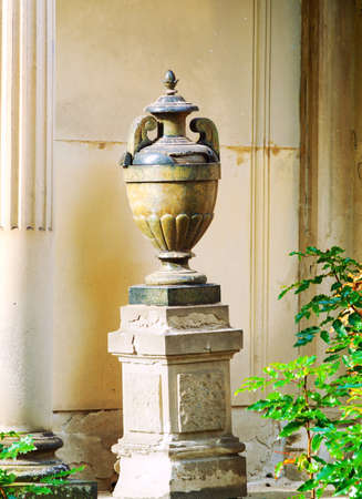 burial urn on the cemetery の写真素材