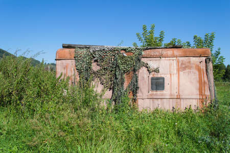 shabby abandoned trailer  in countrysideの写真素材