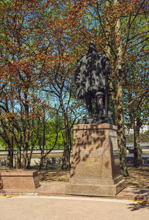 Kaliningrad, Russia - may 10, 2021: monument to Duke Albrecht  at Kant's island near Cathedralのeditorial素材