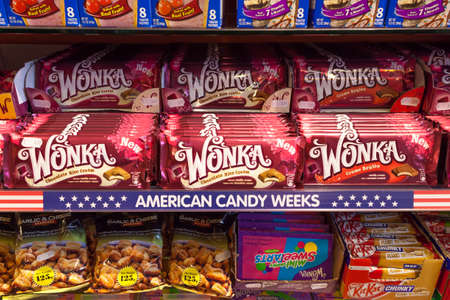 Chocolate bars in a sweets shop.のeditorial素材