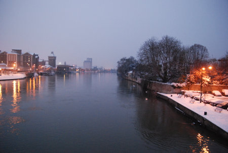 A view of the river Elbe in Hamburg, Germany in the winter.の写真素材