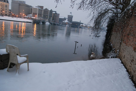 Winter view of the river Kura in Krakow, Polandの写真素材